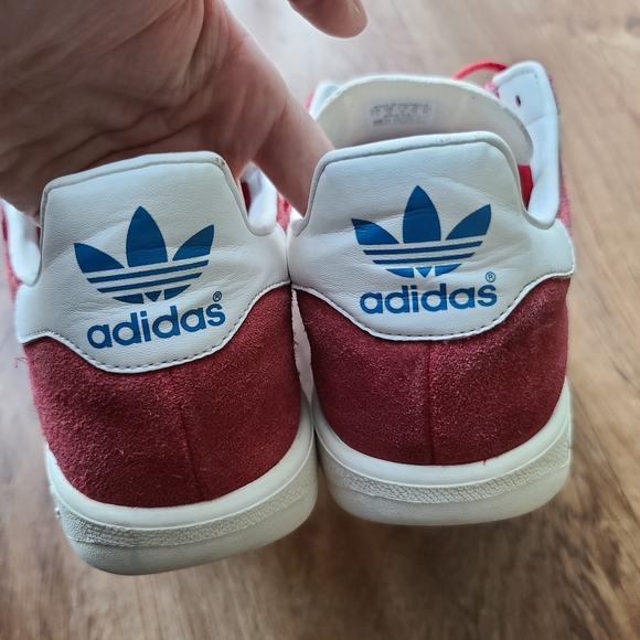 Adidas - Picture 3 of 5